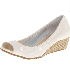 New Cole Haan Nike Air Tali Ivory Leather Wedge 7B